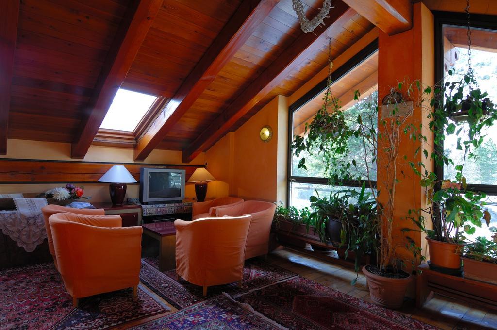בארדונקיה Hotel Bucaneve מראה חיצוני תמונה