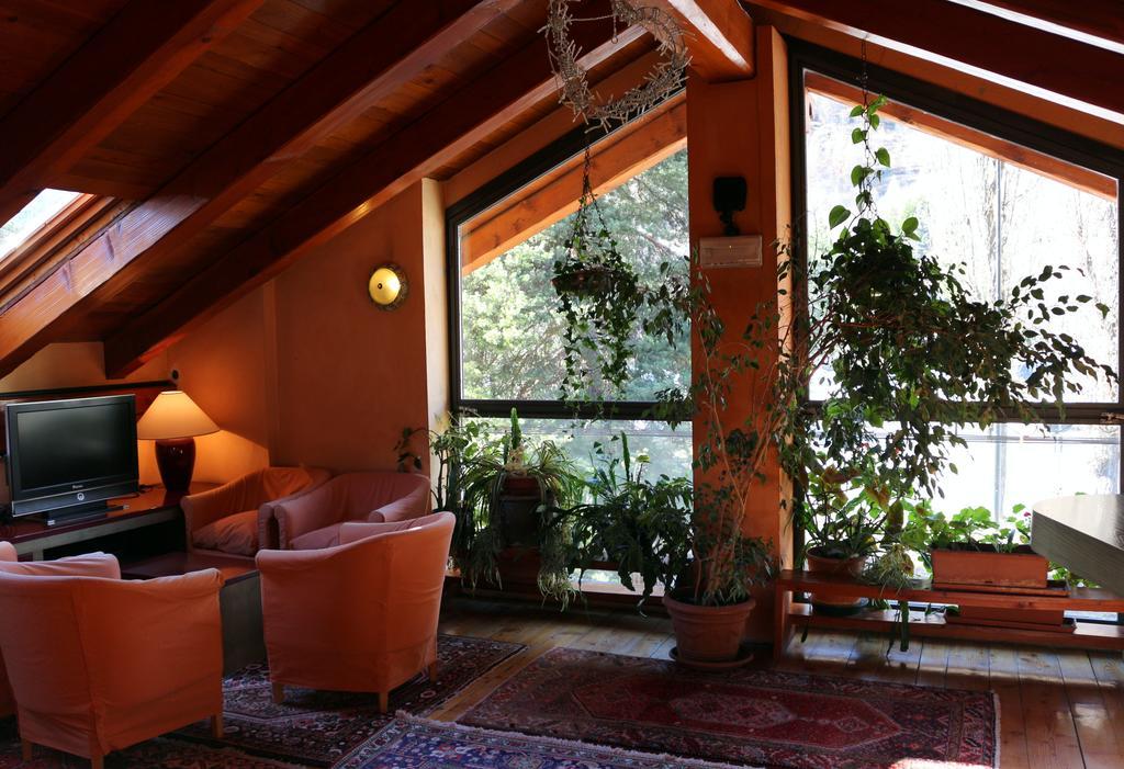 בארדונקיה Hotel Bucaneve מראה חיצוני תמונה