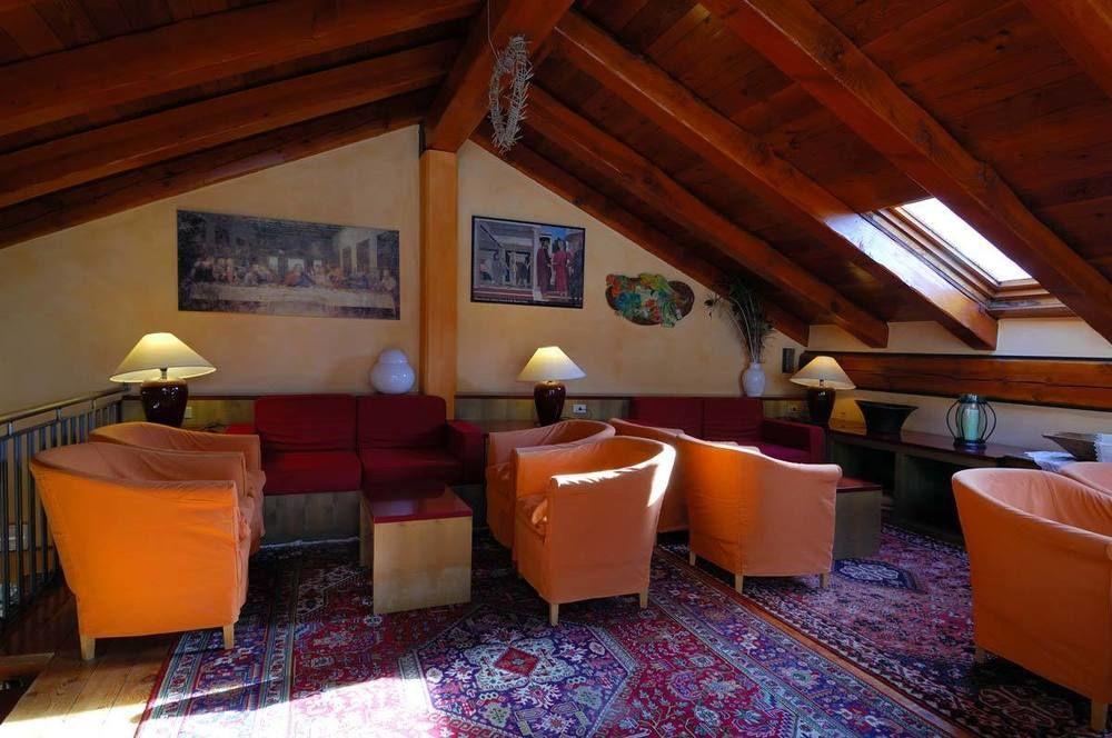 בארדונקיה Hotel Bucaneve מראה חיצוני תמונה