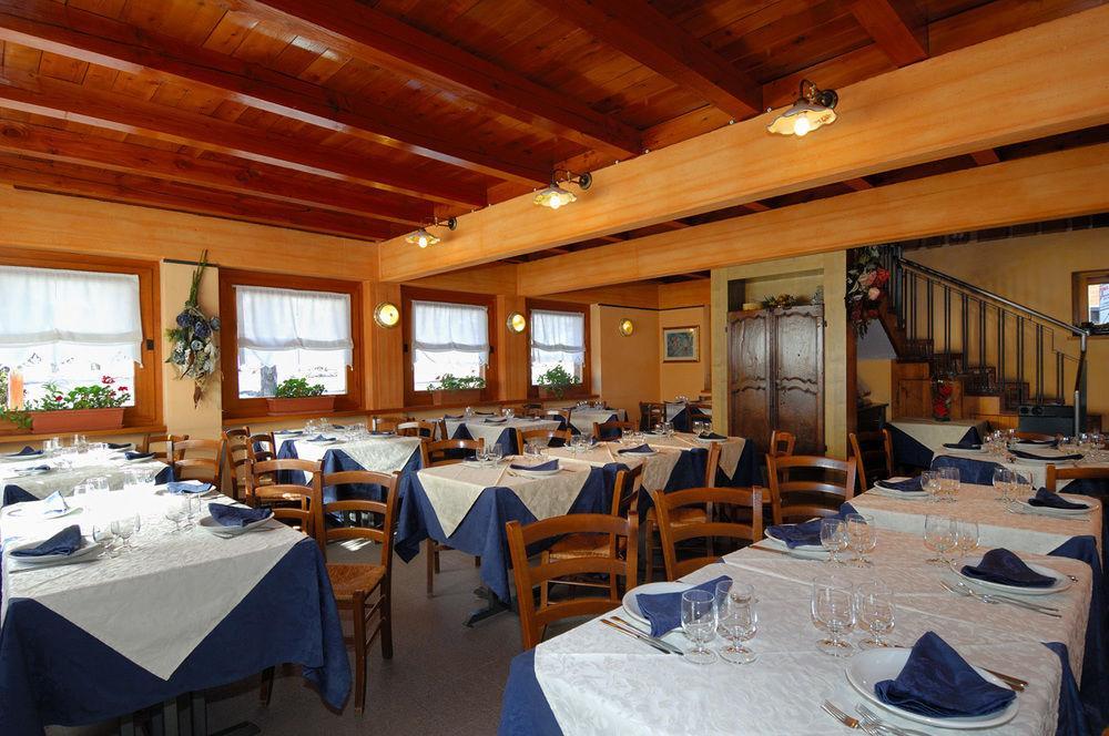 בארדונקיה Hotel Bucaneve מראה חיצוני תמונה