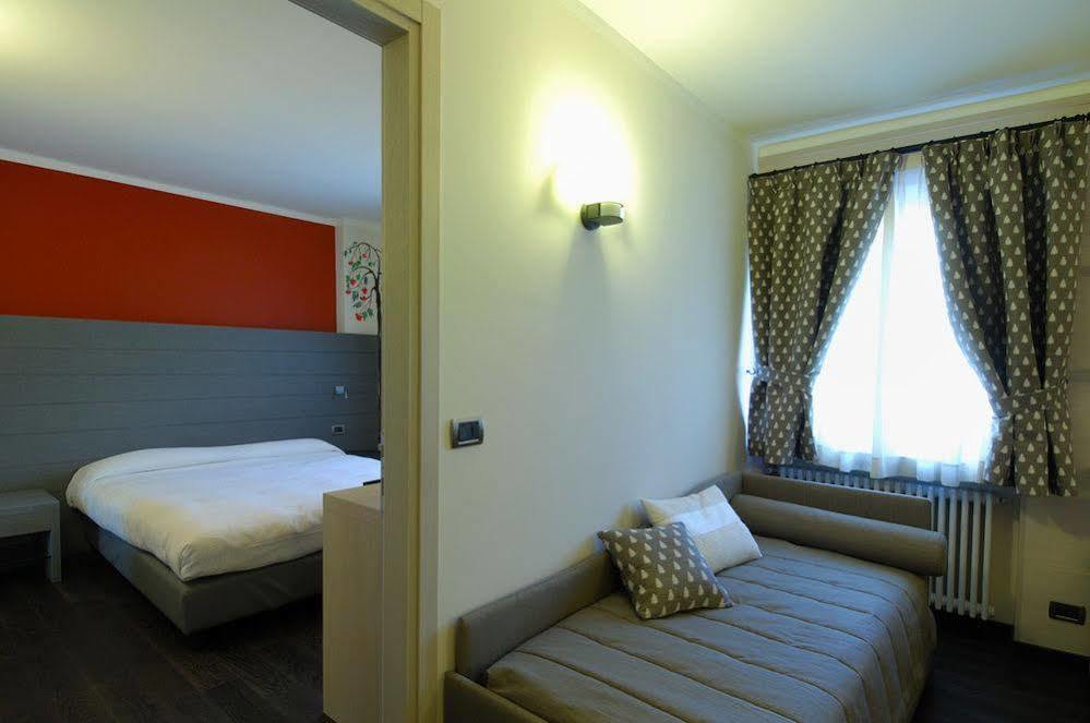 בארדונקיה Hotel Bucaneve מראה חיצוני תמונה